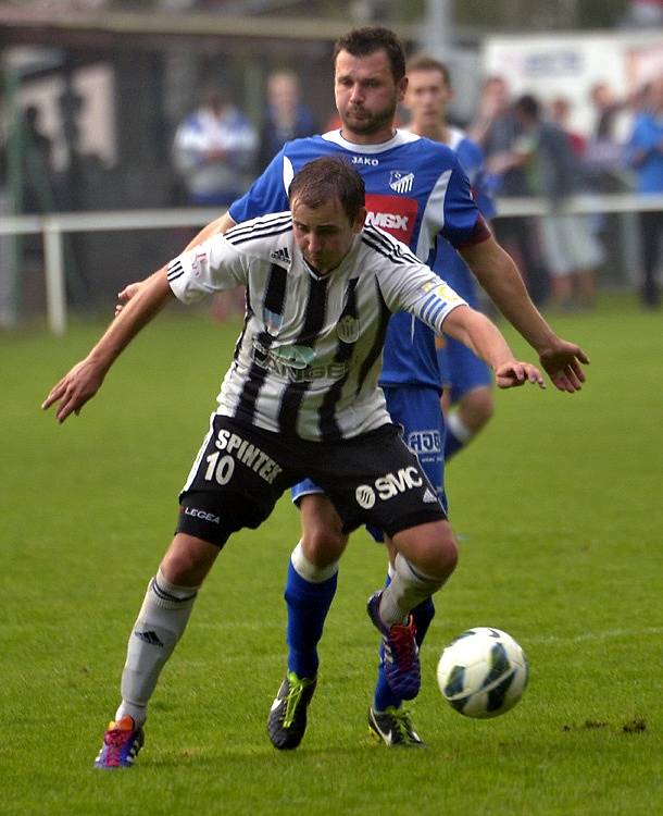 Týnišťský obránce Jakub Krčál vstřelil dva góly, ale na zisk prvních bodů to nestačilo