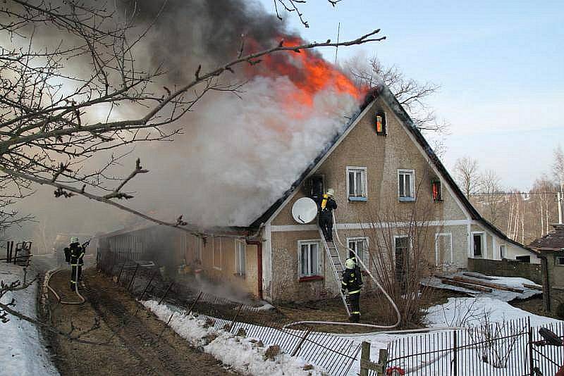 V Olešnici v O. h. hořela zemědělská usedlost.