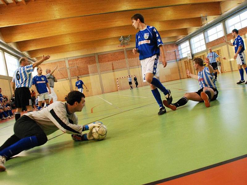 Tým Bomby k tyči Vamberk zvítězil v úvodním čtvrtfinále nad Zlínem o gól