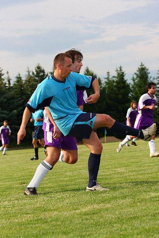 Fotbalové utkání Opočno - Malšovice (3:5).