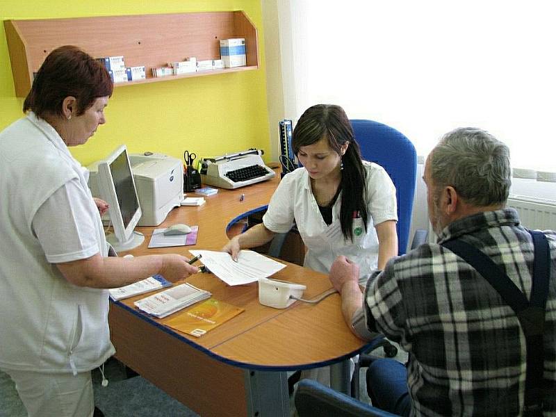 Rychnovská společnost Dialcorp připravila Den otevřených dveří s možností vyšetření.