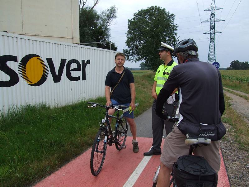 „Vidíš mě?“ Policisté radili cyklistům s bezpečností