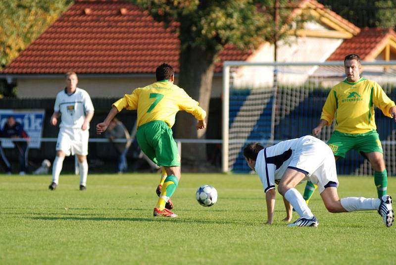 Týniště - Kolín 3:1.