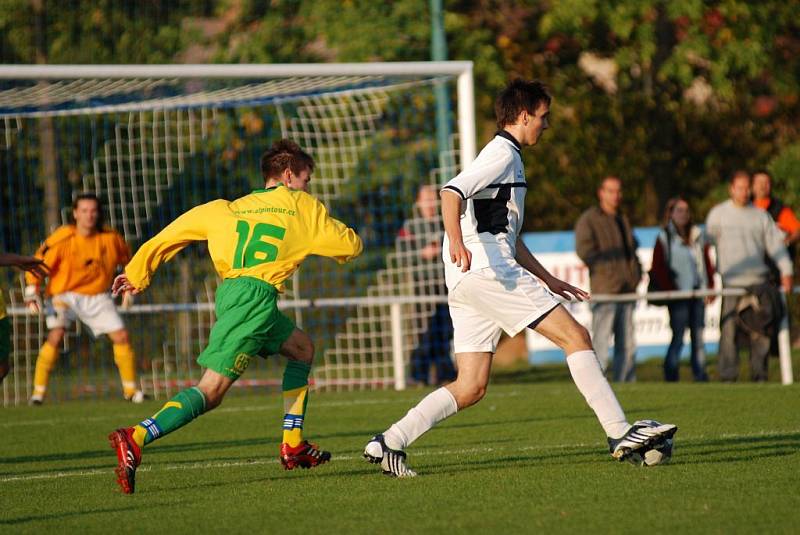 Týniště - Kolín 3:1.