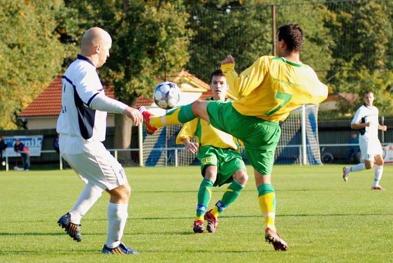 Týniště - Kolín 3:1.