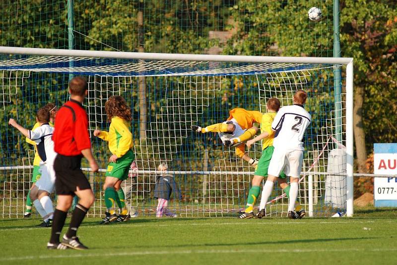 Týniště - Kolín 3:1.