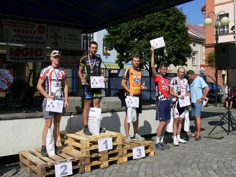 Celkem se představilo 272 cyklistů 