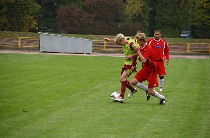 Z utkání krajské I. A třídy TJ Dobruška - Jiskra Jaroměř (5:0).