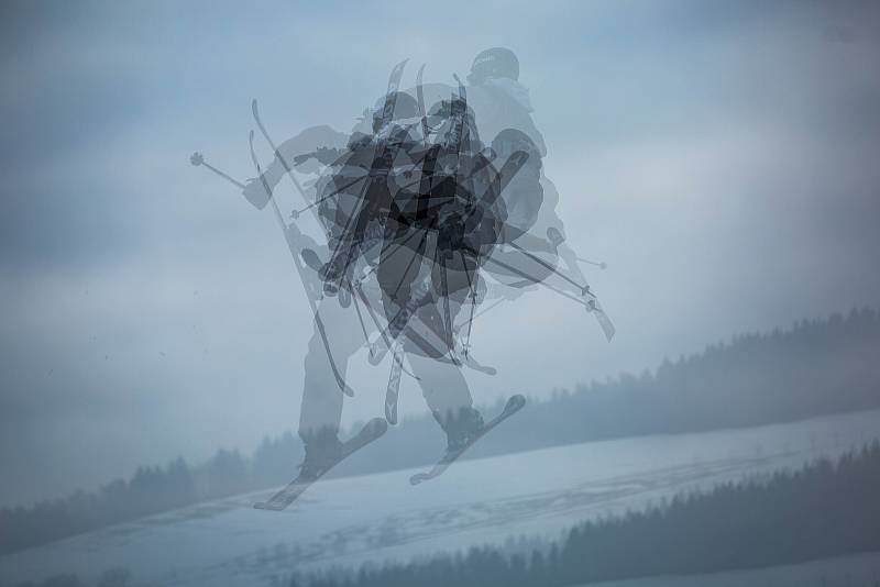 Free ski závody Soldiers v Deštném v Orlických horách.