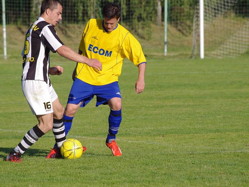  Fotbalisté Českého Meziříčí završili úspěšné tažení do I. A třídy ziskem tří bodů v Doudlebách nad Orlicí.