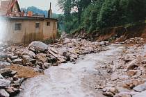 Kounov po povodni v červenci 1998.