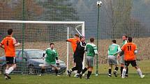 Z utkání fotbalové III. třídy FC Domašín - Labuť Rychnov nad Kněžnou (1:3). 