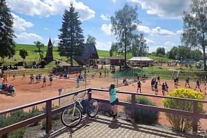 Volejbalová Lupenice je turnaj určený pro milovníky sportu pod vysokou sítí. Tradice místní akce je bohatá, letos se uskuteční již 57. ročník.