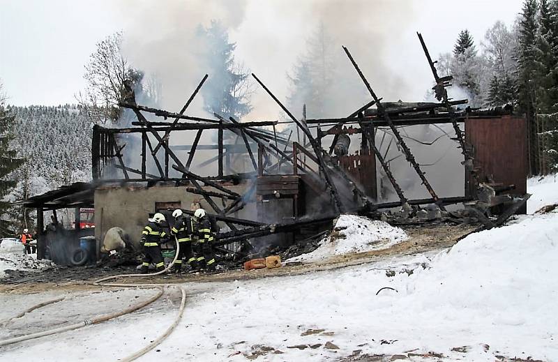 Požár stodoly v Neratově
