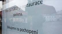 V restauraci penzionu U Zvonu v Rychnově nad Kněžnou došlo k vraždě.