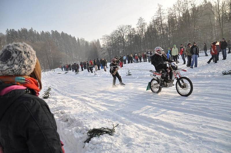 Mezinárodní mistrovství České republiky v motoskijöringu.