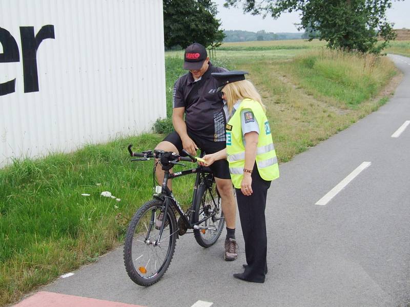 „Vidíš mě?“ Policisté radili cyklistům s bezpečností