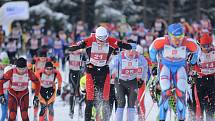 START. Na trasu hlavního závodu na 40 kilometrů se vydalo 229 běžců na lyžích.  