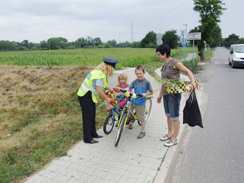 „Vidíš mě?“ Policisté radili cyklistům s bezpečností