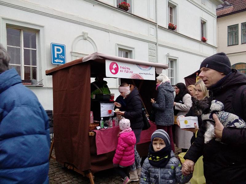 Vánoce se blíží, ale covid opět hrozí, budou se trhy letos konat i na dalších místech kraje?