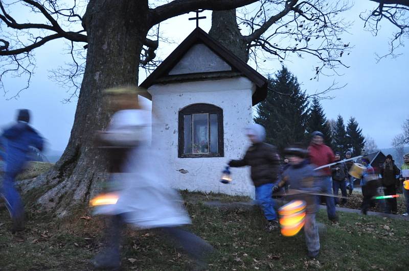 Lampiónový průvod v Říčkách v Orlických horách