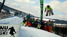 Flow Nugget Freestyle Battle byl závěrečným třetím dílem druhého ročníku krkonošsko-orlické freestylové série snowboardistů a freeskierů v deštenském snowparku Gravity.