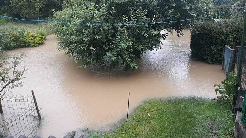 Silný déšť opět trápí Rychnovsko. Foto: Facebook/Rychnováci