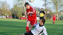 Fotbalové utkání krajské I. B třídy: AFK Častolovice - Lokomotiva Hradec Králové (1:2). 