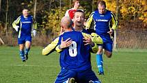 Z utkání krajské I. B třídy Baník - Vamberk - Slavia Hradec Králové (2:2). 