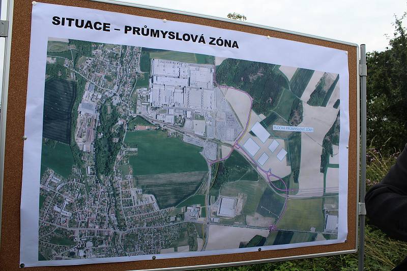 Tady vyroste nová část průmyslové zóny u Solnice.