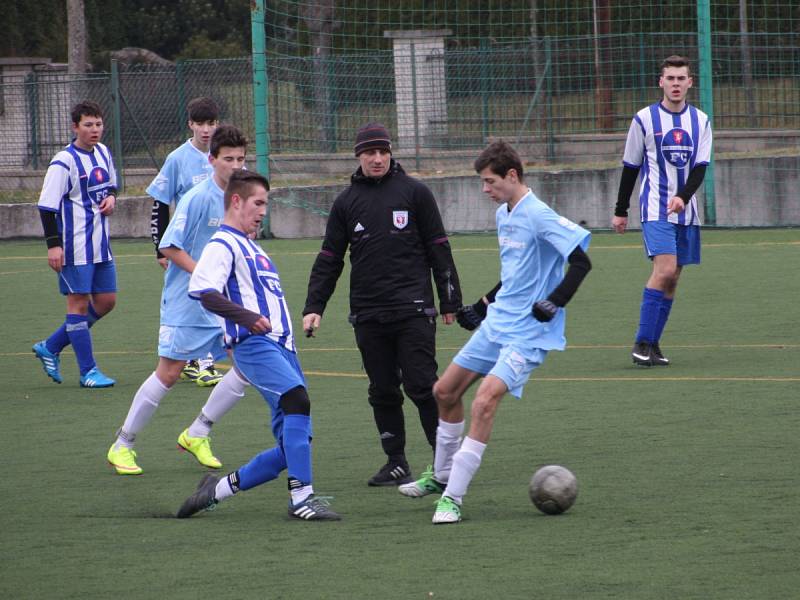 V utkání Poháru mladšího dorostu Dobruška  (světlé dresy) porazila mužstvo Kostelec/Častolovice 5:0.  