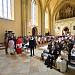 Nedělní mše celebrovaná Dominikem Dukou zahájila pravidelné bohoslužby v opraveném kostele Nejsvětější Trojice v Rychnově nad Kněžnou