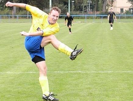 K neobvyklé situaci došlo o uplynulém víkendu na hřišti v Českém Meziříčí. Gól zaznamenali totiž všichni tři členové rodiny Tomášků z místního klubu FC.