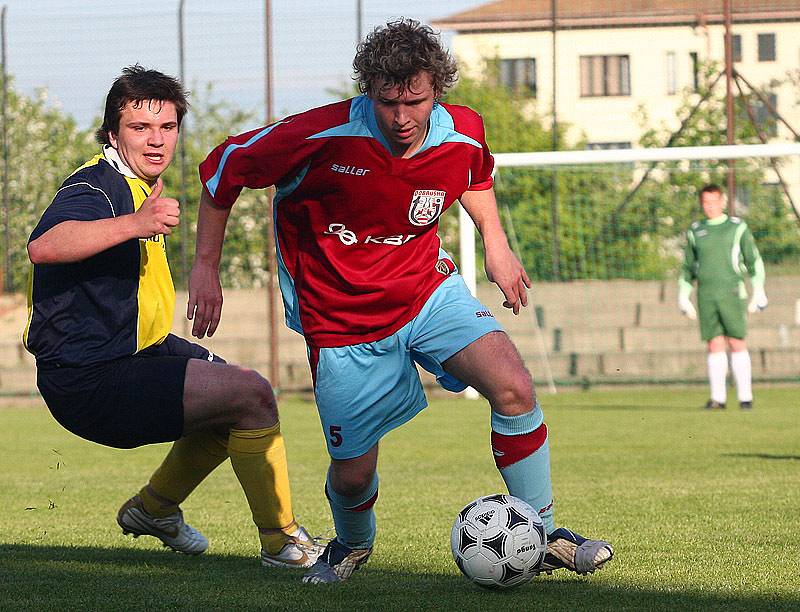 Fotbalové derby Opočno vs Dobruška (1:0).