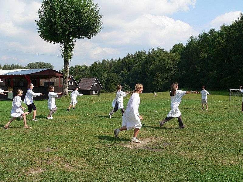Letní sousředění Carminy v Lanškrouně se letos změnilo v sanatorium.