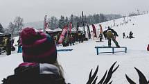 Letošní seriál snowboardových happeningů Just Ride Winter 2016 odstartoval v Deštném v O. h.