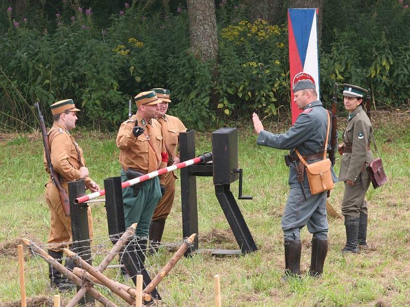 Rekonstrukce přepadení bartošovické celnice.