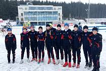 Výprava mladých běžců na lyžích oddílu Wikov SKI Skuhrov nad Bělou.