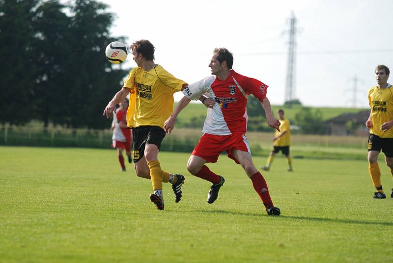 SOLNIČTÍ FOTBALISTÉ  porazili v domácím prostředí Albrechtice, jednoho z aspirantů na postup do I. B třídy.