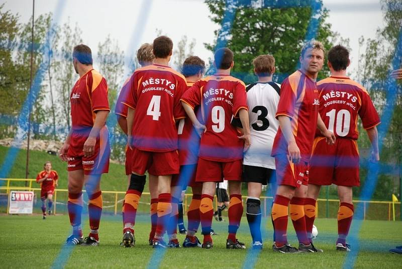 Okresní derby v krajském přeboru Rychnov - Doudleby (0:0). 