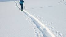 Skialpinisté v Krkonoších a Orlických horách.