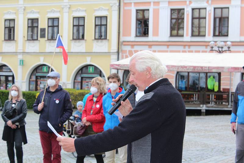 Poslední demonstrace se uskutečnila na Starém náměstí na konci dubna. Foto: Deník/Jana Kotalová