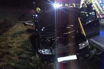 První zásah roku 2023 si hasiči zapsali již čtyři minuty po půlnoci. Jednotky vyjely k dopravní nehodě osobního auta, které se mělo střetnout se zvěří na silnici č. 317 u Čermné nad Orlicí.