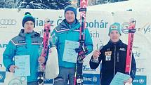 Sjezdař TJ Sokol Deštné v Orlických horách Tomáš Klinský (zcela vpravo) vybojoval v Českém poháru Allianz v Albrechticích v Jizerských horách 3. místo v obřím slalomu. 