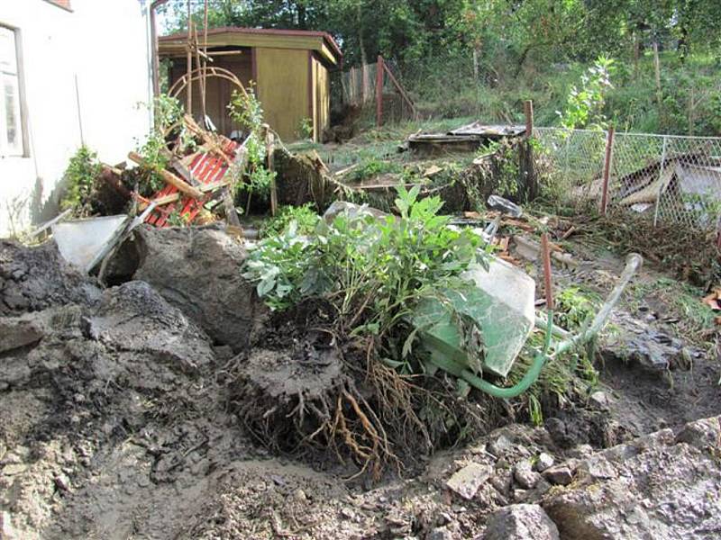 DÍLO ZKÁZY. Takovou spoušť napáchala na Rychnovsku pondělní blesková povodeň. 