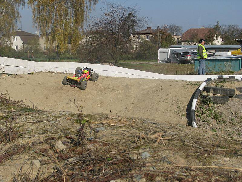 Závody dálkově ovládaných modelů