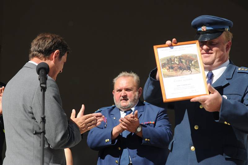 ROKY ČEKÁNÍ se vyplatily. Hasiče se dočkali nové zbrojnice. O víkendu byla slavnostně otevřena a předána k užívání.