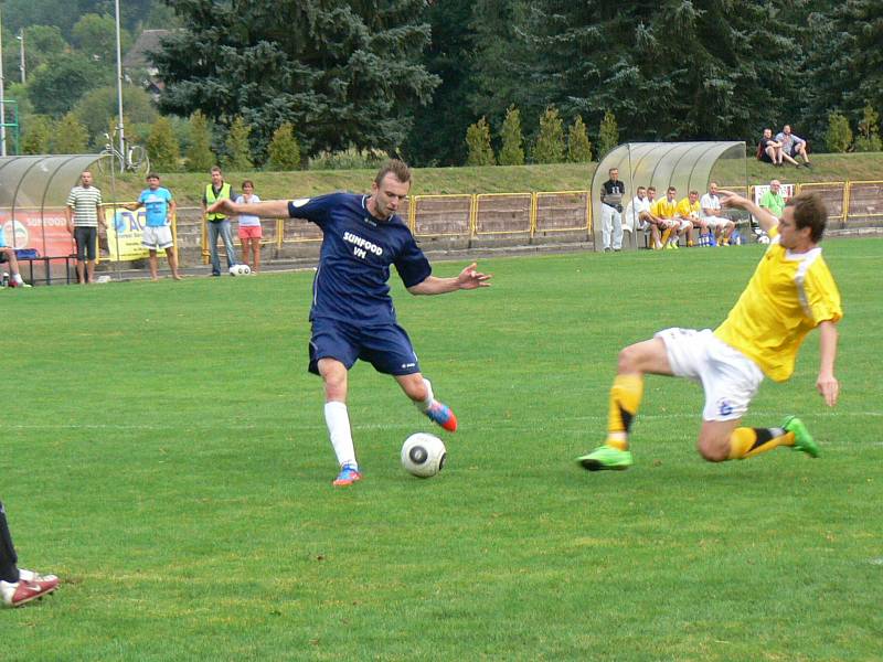 Z fotbalového  zápasu  Dobruška - Broumov