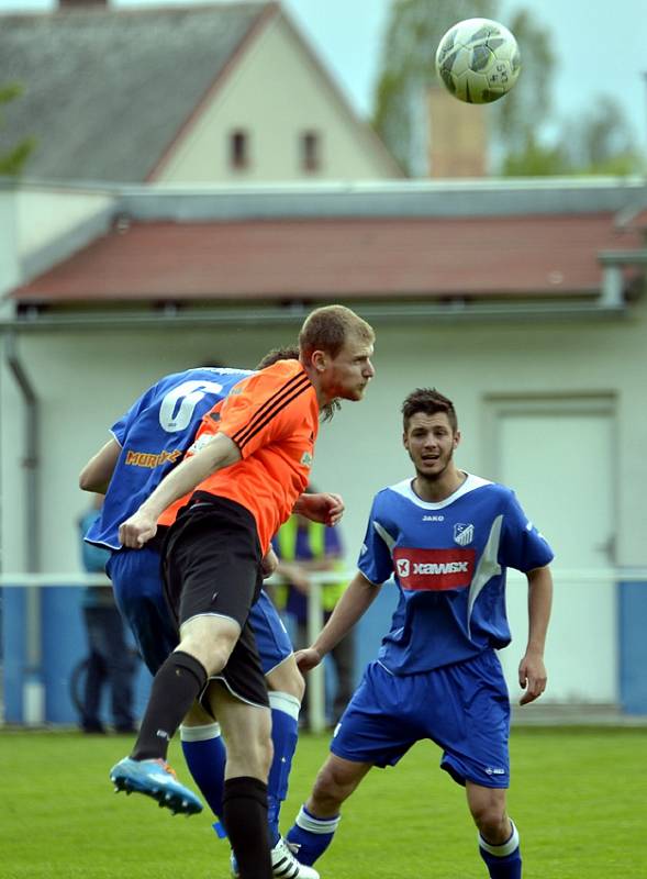 Týnišťský útočník Jiří Vydarený vstřelil v duelu se Živanicemi čestný gól svého týmu.   