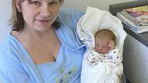 ELEN: Z narození první dcery mají velkou radost Lenka a David Karbulkovi z Opočna. Elen přišla na svět 23. 11. ve 23.54 hodin (3,00 kg a 49 cm). Tatínek byl u porodu a zvládl to skvěle.